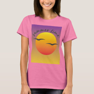 Camiseta rosa com desenho de verão