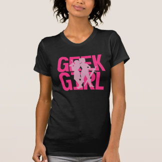 Camiseta Rosa da menina do geek no T preto