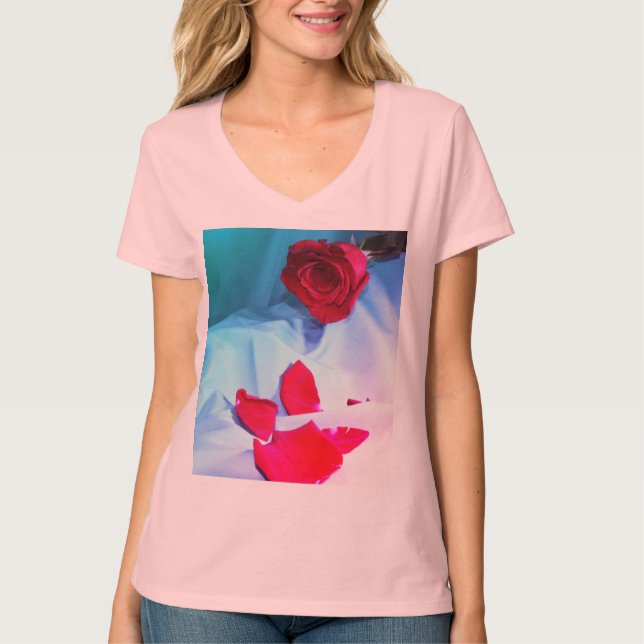 Camiseta Rosa e Petais (Frente)