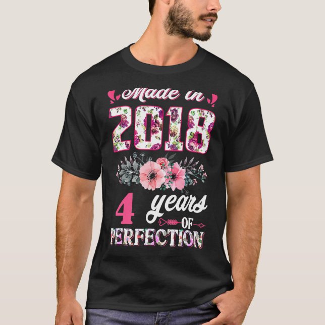 Camiseta Rosa Feita Em 2018 4º Aniversário Bebê 4 Anos De P (Frente)