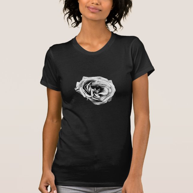 Camiseta Rosa preto e branco (Frente)