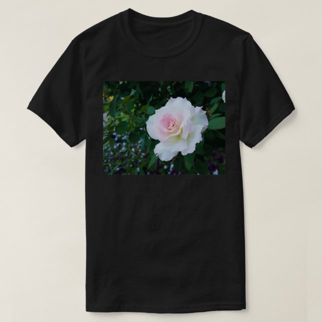Camiseta Rosa Rosa Rosa Branca Perfeita (Frente do Design)