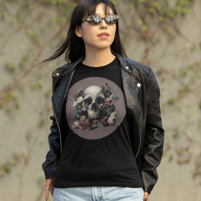 Camiseta Rosas De Crânio E Borboletas Em Mola Texturizada (Criador carregado)