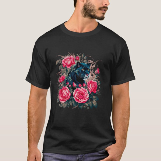 Camiseta Rosas Vermelhas Florais Rosa Panther Black Feline  (Frente)