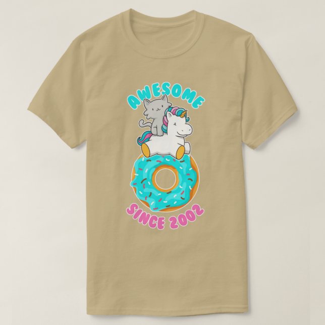 Camiseta Rosquinha Kitten Unicorn Incrível desde 2002 (Frente do Design)