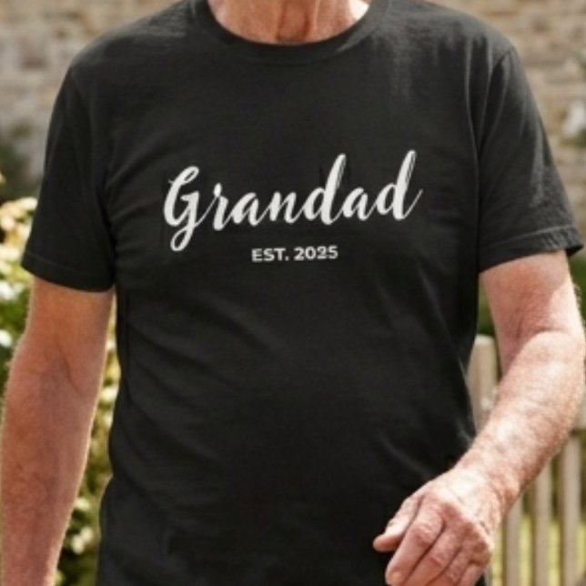Camiseta Roteiro Branco Avô Estabelecido  (Criador carregado)