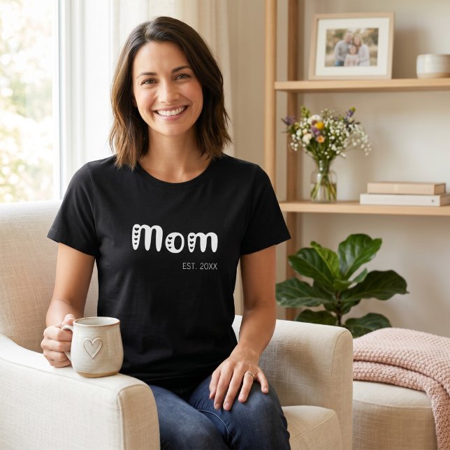 Camiseta Roteiro Branco Mãe Estabelecida Corações Fofos (Criador carregado)
