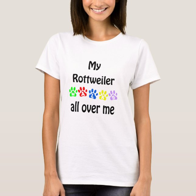 Camiseta Rottweiler Walks Design (Frente)
