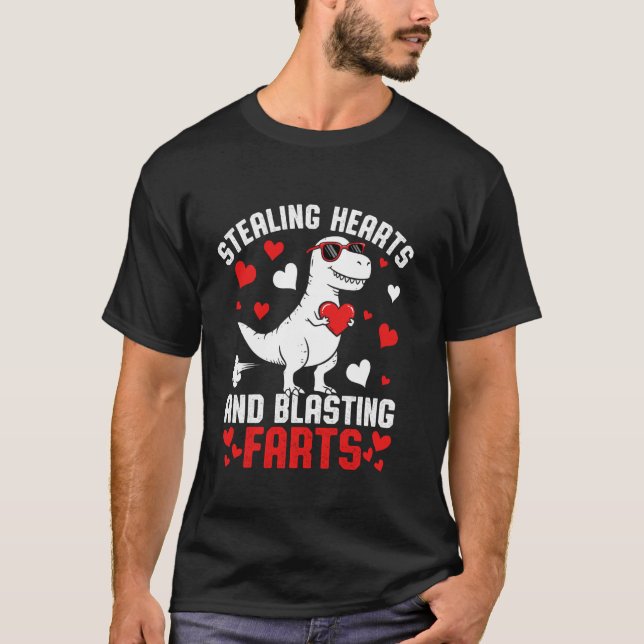 Camiseta Roubando Corações E Explodindo Pum (Frente)
