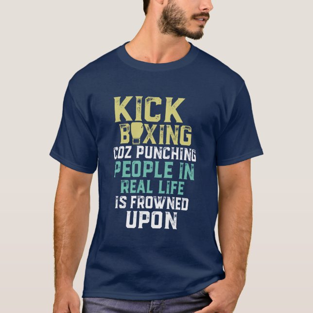 Camiseta Roupa Legal de Kickboxing Engraçado (Frente)