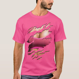 Camiseta Roupa Rasgada Engraçada Revelando Ilusão de Sutiã