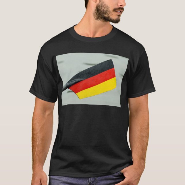 Camiseta Rowing oar with German flag (Frente)