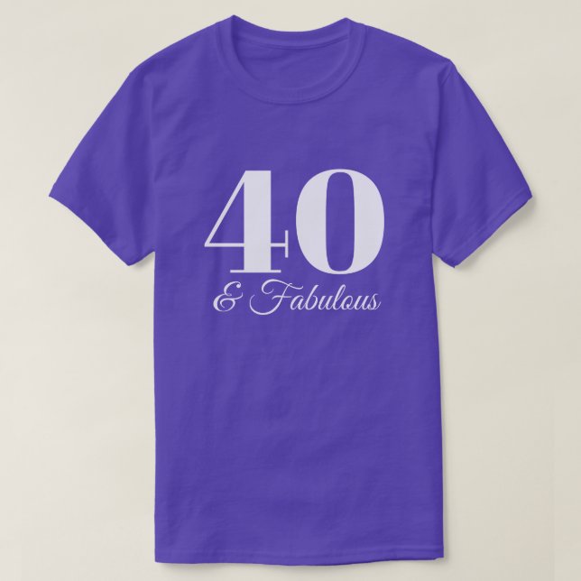 Camiseta Roxo e Branco 40 & Fabuloso Tipografia (Frente do Design)