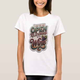 Camiseta Roxo EU ESTOU EM UM RELACIONAMENTO ABERTO COM VINH