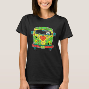 Camiseta Rua Bernard Dirigindo Hippie Bus Pega Cão de Amor 
