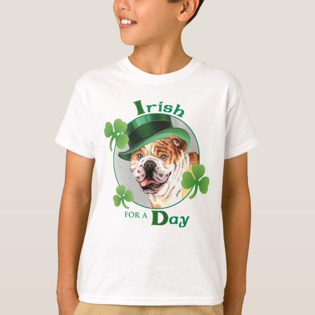 Camiseta Rua, Bulldog do Dia de Patrick (Frente)