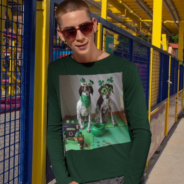 Camiseta Rua, cães do dia de Patrick prontos para festejar  (St. Patrick's Day Dogs Ready to Party Long Sleeve T-Shirt)