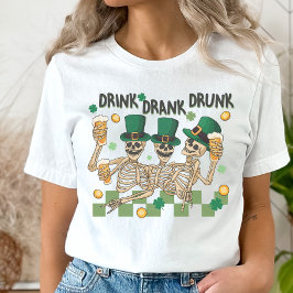 Camiseta Rua de esqueleto. Dia de Patrick, Bebendo engraçad
