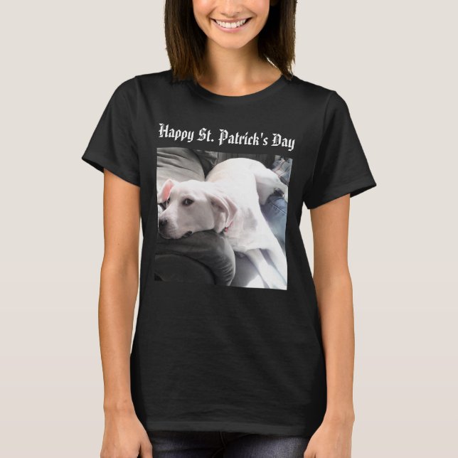 Camiseta Rua, dia de Patrick, Cachorro Branco preguiçoso (Frente)