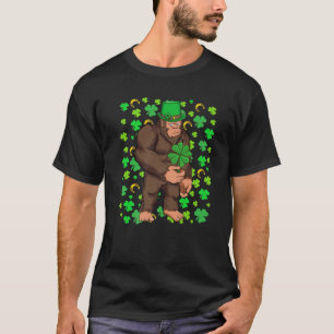 Camiseta Rua Engraçado Leprechaun Bigfoot Shamrock.