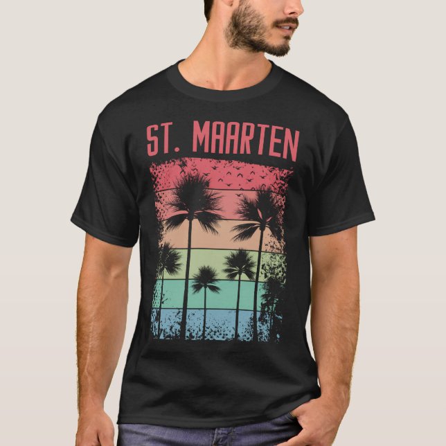 Camiseta Rua Maarten Retro Rainbow (Frente)