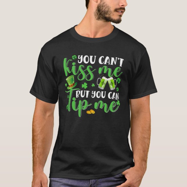 Camiseta Rua Patrick Day Lucky Shamrock Garçonete Bartender (Frente)