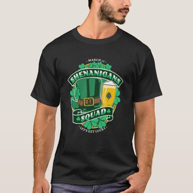 Camiseta Rua Patrick Day Shenanigans Squad Irish Bebendo (Frente)