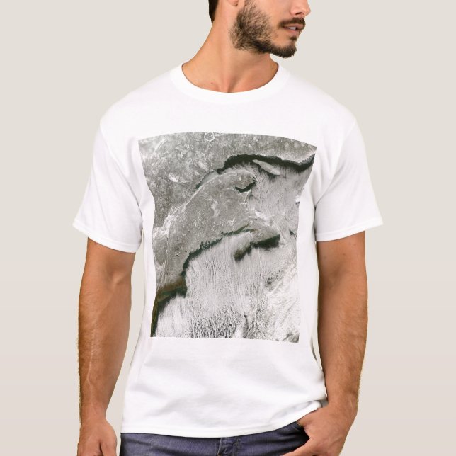 Camiseta Ruas de neve e nuvens (Frente)
