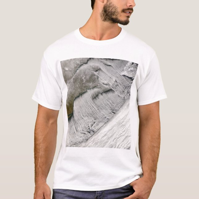 Camiseta Ruas nuvens da Nova Inglaterra e das Maritimes (Frente)