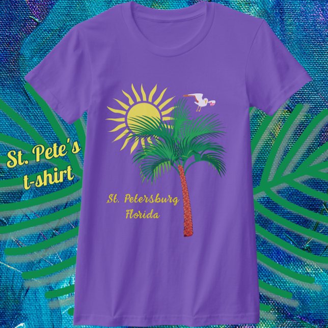Camiseta Ruas: Petersburg Flórida Palm Tree e Seagull T-Shi (Pretty St. Pete's souvenir t-shirt available with color choices.)