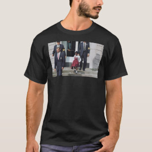 Camiseta Ruby Bridges, escoltada pelos policiais dos EUA pa