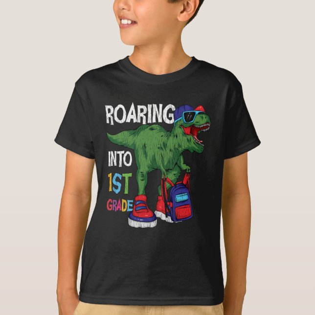 Camiseta Rugindo na 1ª Série Dinossauro Volta às Aulas Cria (Frente)