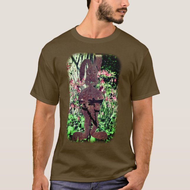 Camiseta Rusty Flower Garden Rabbit Floral Natureza (Frente)