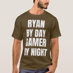 Camiseta Ryan By Day Gamer Por Noite