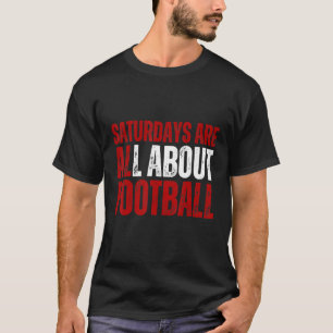 Camiseta Sábados São Sobre Futebol Universitário