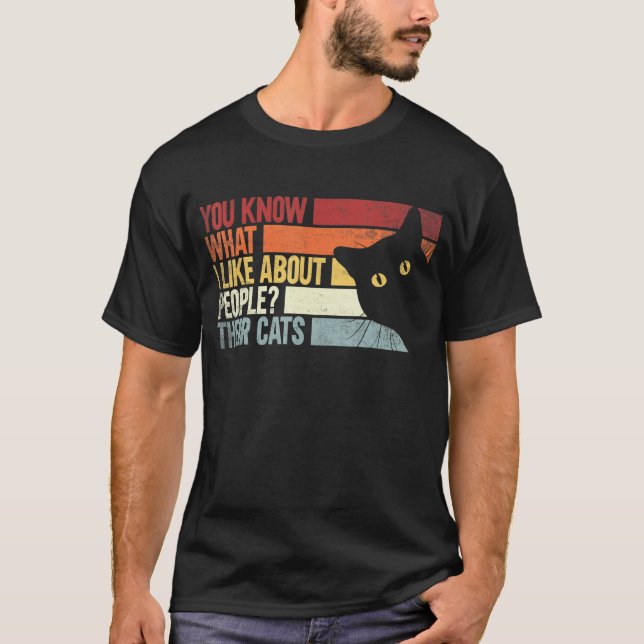 Camiseta Sabe O Que Eu Gosto Sobre Pessoas Seus Gatos Engra (Frente)