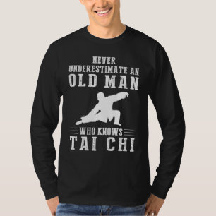 Camiseta Sabedoria Indígena em Movimento: Velho Solta Tai-C