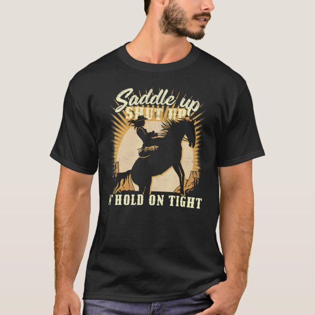 Camiseta Saddle se agarrando e segurando a vaqueira unida u (Frente)