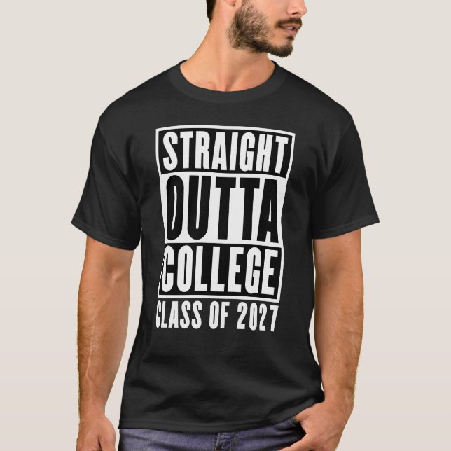 Camiseta Sai Direto da Faculdade Turma de 2027 (Frente)