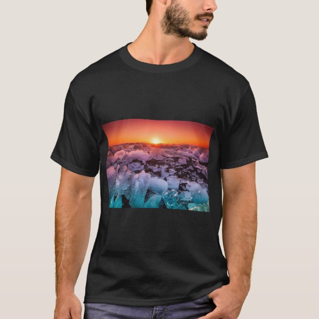 Camiseta Sakura encontra gelo no oceano islandês (Frente)