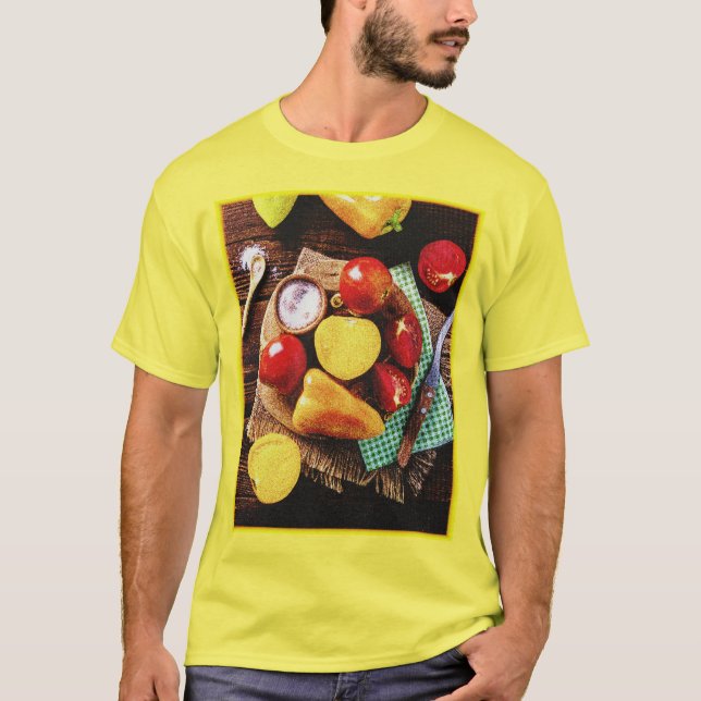 Camiseta "Salada caseira de legumes" Foto bonita. Compre ag (Frente)