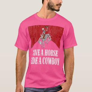 Camiseta Salve Um Cavalo Caminhando Um Vaqueiro No País Oci