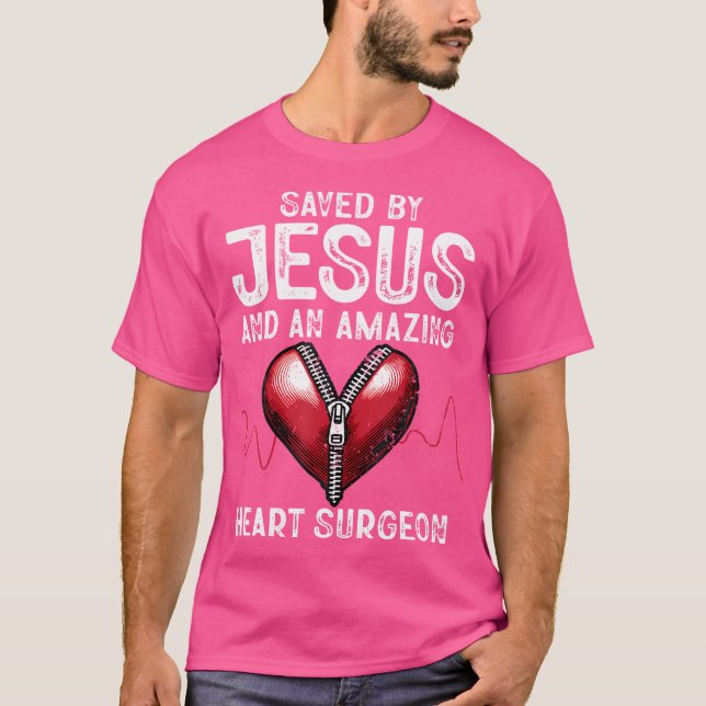 Camiseta Salvo Por Jesus E Um Surgião Incrível Engraçado (Frente)