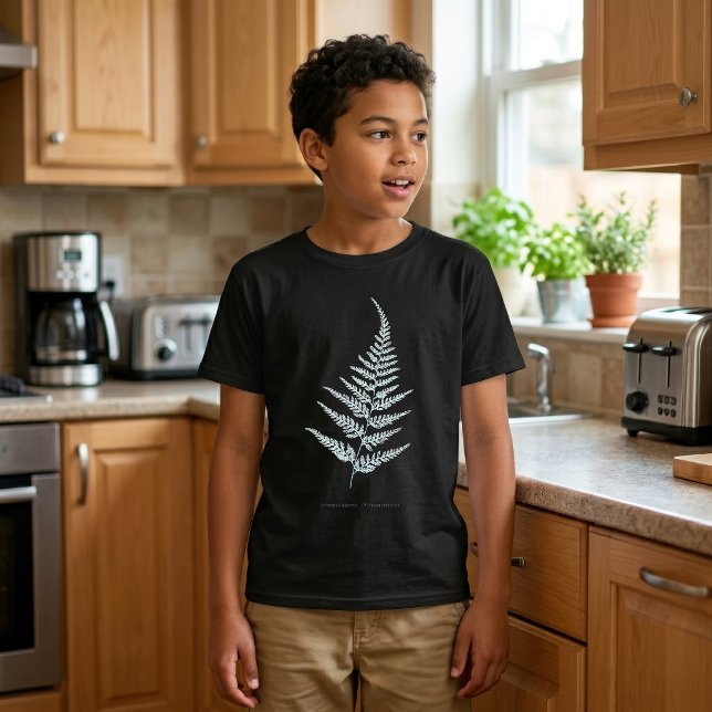 Camiseta Samambaia Island Goldback, Pityrogramma chrysophyl (Island Goldback Fern, Pityrogramma chrysophylla. Boy Basic Black T-Shirt)