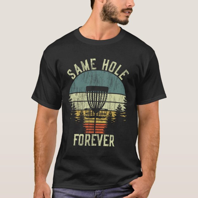 Camiseta Same Hole Forever Piada Disco Golfe Festa de Despe (Frente)