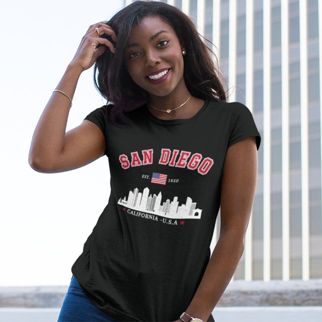 Camiseta San Diego California Modern Skyline City (Criador carregado)