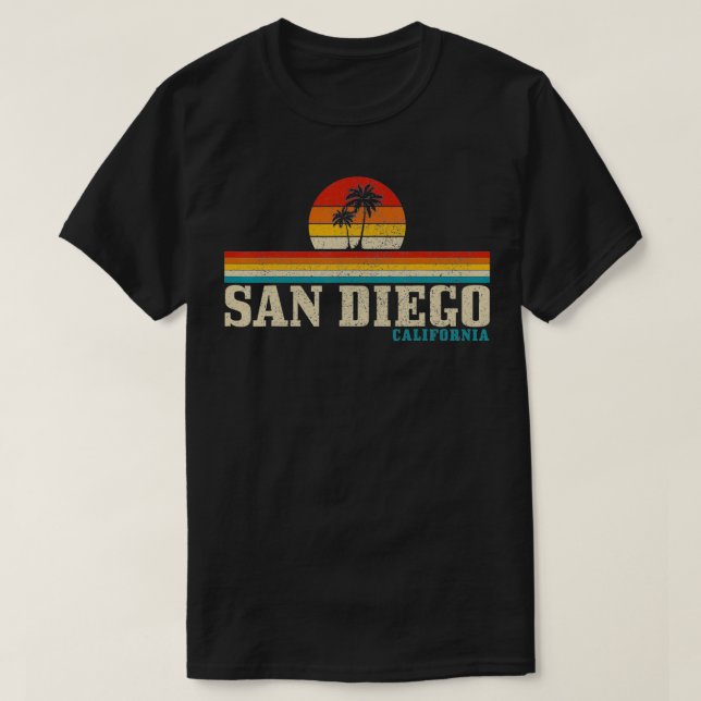 Camiseta San Diego Vintage Sunset California Surfer (Frente do Design)