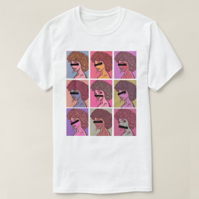 Camiseta Sandy is a smoker. (Frente do Design)