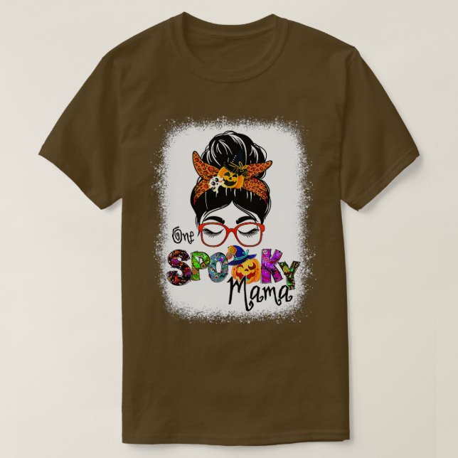 Camiseta Sangrada Uma Mama Louca Para O Halloween Mensagem  (Frente do Design)