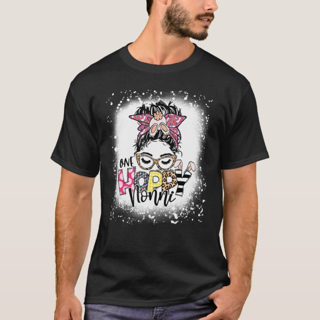 Camiseta Sangrado Uma Vovó Não-Nativa Bunny Messy Bun E (Frente)